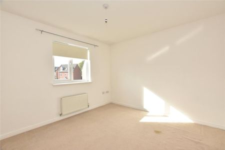 4 Bed Terraced House, Salamanca Crescent, LS10 - Photo 4