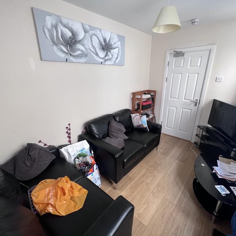 4 bedroom house share to rent - Photo 1