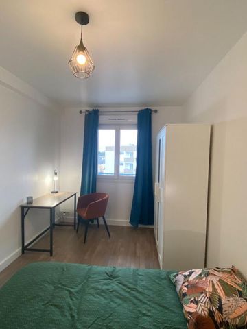 Location Appartement 4 pièces Meublé 69m² ST BRIEUC 22000 - Photo 3