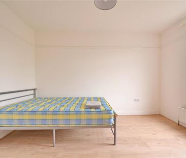 6 bedroom terraced house to rent - Photo 6