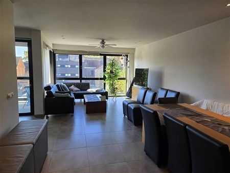 Appartement te huur - Photo 2