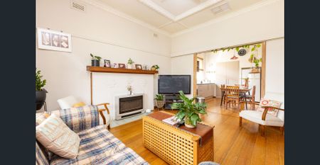 Charming 3 bedroom home. - Photo 3