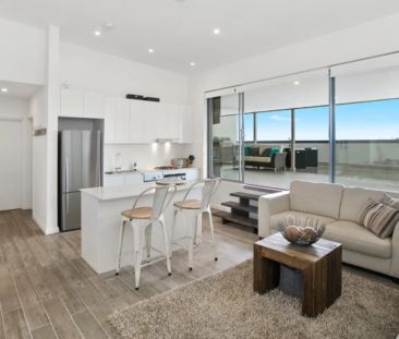 One Bedroom Apartment with Massive Outdoor Entertaining Balcony - Photo 2