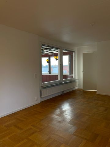 Spånga kyrkväg - Photo 2