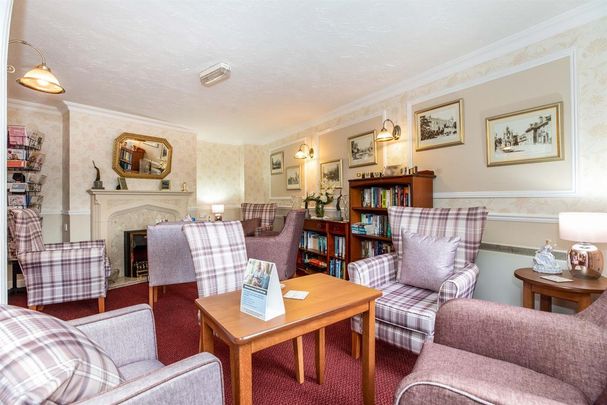 1 bedroom retirement property to rent - Photo 1