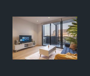 Contemporary Townhouse Steps from the Bay - Photo 5