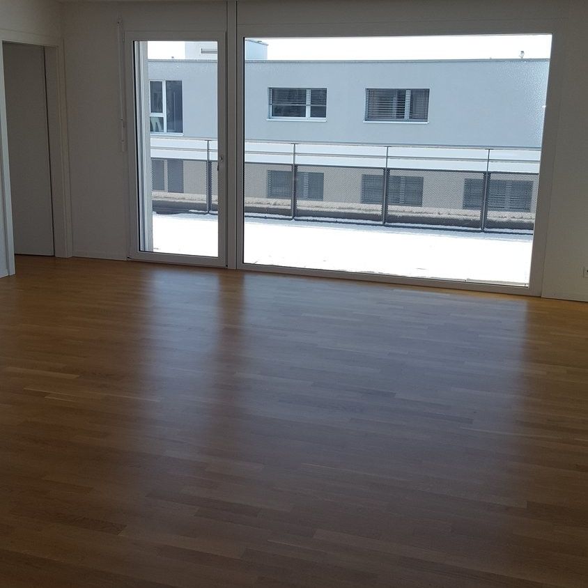 Logement 5.5 pièces en attique ! - Photo 1