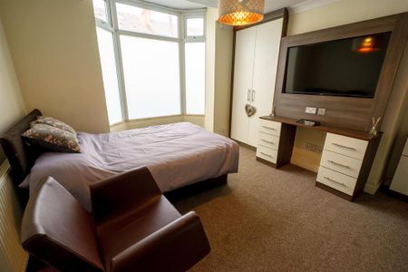 5 bedroom house share to rent - Photo 4