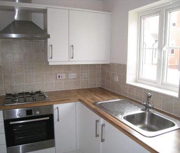 3 bedroom terraced house to rent - Photo 6