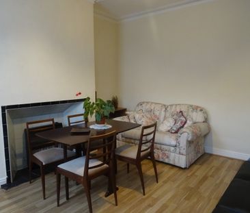 Clifton Grove, Harehills, LS9 6EW - Photo 5