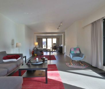 Duplex-appartement met 2 slaapkamers, zuidgericht terras en garage ... - Photo 2