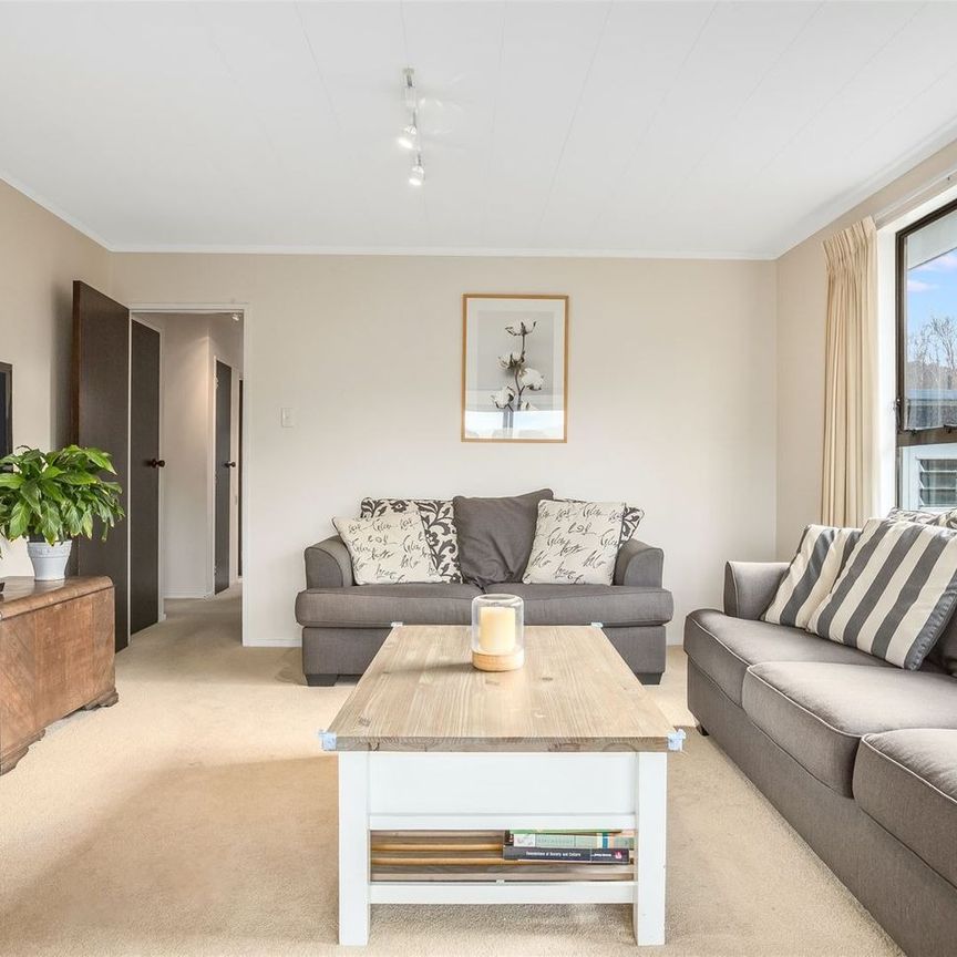 32a Transom Close, Porirua - Photo 1