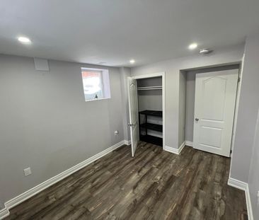 For Lease - 15 Tiger Crescent, Brampton, Ontario - Photo 4