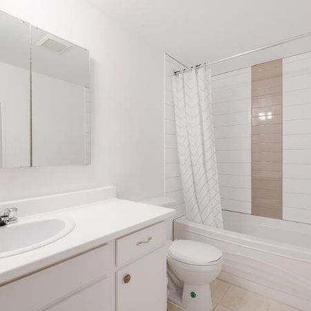 Loft entièrement meublé à louer Sainte-Foy / Sillery décembre 2025 - Photo 4