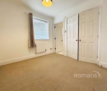 4 bedroom terraced house to rent - Photo 3