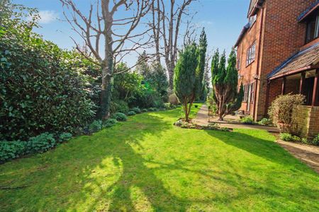 2 bedroom flat to rent - Photo 5