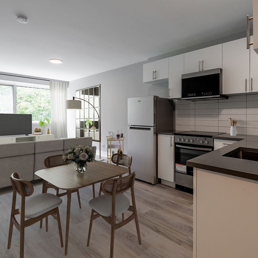 5765 Cote-St-Luc Rd. - Photo 1