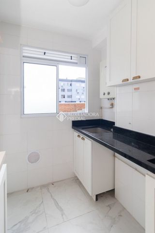 Apartamento com 2 quartos e 56m² para alugar em Camaquã, Porto Alegre. - Foto 5