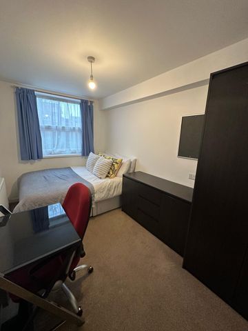 Hearsall Lane - Photo 4