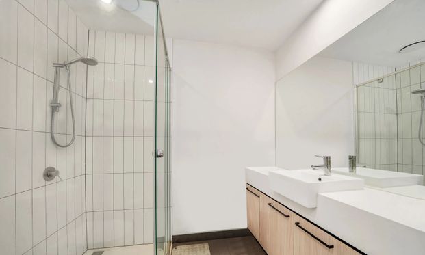 When Location is Priority - Westfield & Station at your Doorstep! - Photo 1