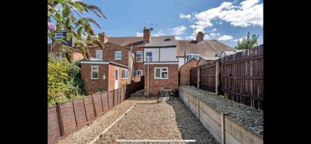 4 bedroom terraced house to rent - Photo 4