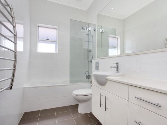 27 Northcote Street, Naremburn NSW 2065 - House For Rent | Domain - Photo 1