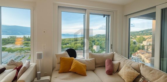 VUE IMPRENABLE SUR LE LAC ET LA VILLE - Photo 2