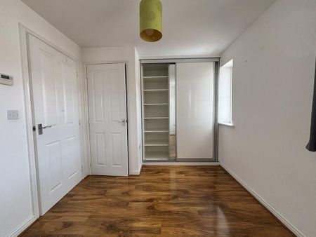 2 bedroom terraced house to rent - Photo 2
