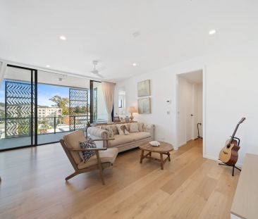 Luxury Riverside Living in the Heart of West End - Photo 2