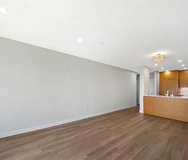 Uptown White Rock * Top Floor* 2 Bedroom / 2 Bathroom - Photo 5