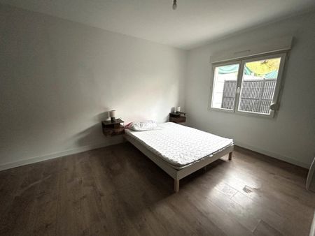 Location Studio 1 pièces 44 m2 à Saint-Quentin - Photo 4