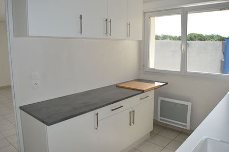 Type 3 avec balcon et garage - Photo 3