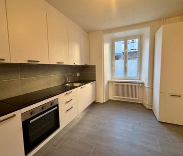 Rénové ! Appartement de 4.5 pièces - Photo 2