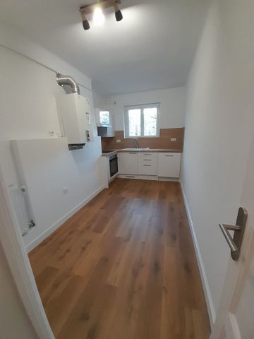 F2 ENTIEREMENT RENOVE - PROCHE RIVES DE L'ORNE - Photo 4