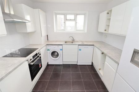 1 bedroom flat to rent - Photo 5