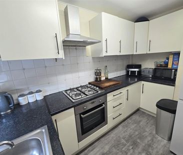 Greenside, Ingleby Barwick, Stockton-On-Tees - Photo 4