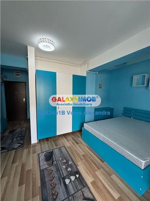 Garsoniera Bloc Nou Berceni - Aparatorii Patriei - 5 Min Met - Photo 1