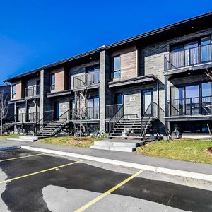 229 Boulevard D'amsterdam (Gatineau) Super Appartement 5 1/2 - Photo 3