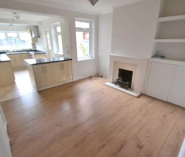 3 bedroom terraced house to rent - Photo 2