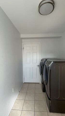 For Lease - 99 Staines Road Unit# Bsmnt, Toronto, Ontario - Photo 4