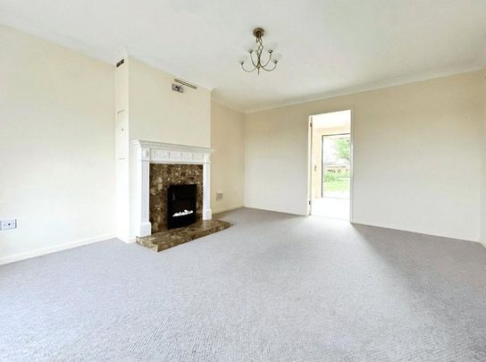 4 bedroom detached house to rent - Photo 1