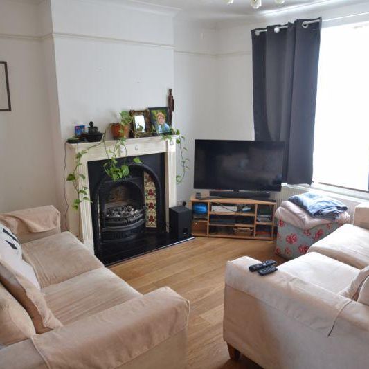 3 bedroom terraced house to rent - Photo 1