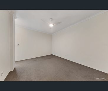 13 Agora Ln, Alkimos, WA 6038 - Photo 4