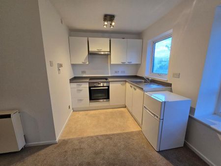 Studio to rent - Photo 5