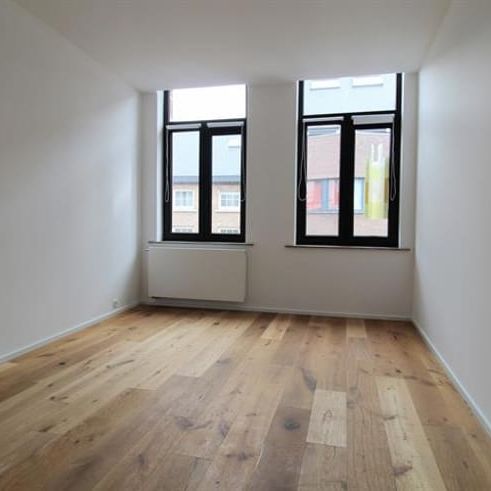 Appartement te huur - Photo 1