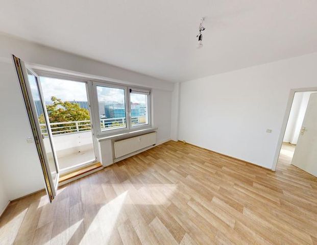 Zentral gelegene 2-Raum-Wohnung mit Balkon - Photo 1