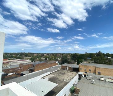 One Bedroom Renovated Rooftop Unit - Photo 3