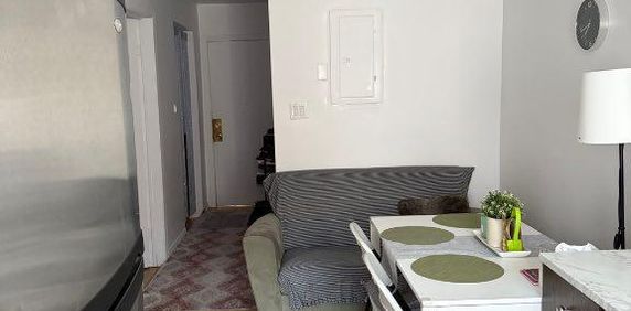 4 1/2 à louer complètement rénové à Parc-Extension - Photo 2