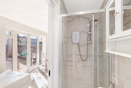Studio Flat, Chatfield Road, CR0 - Photo 5