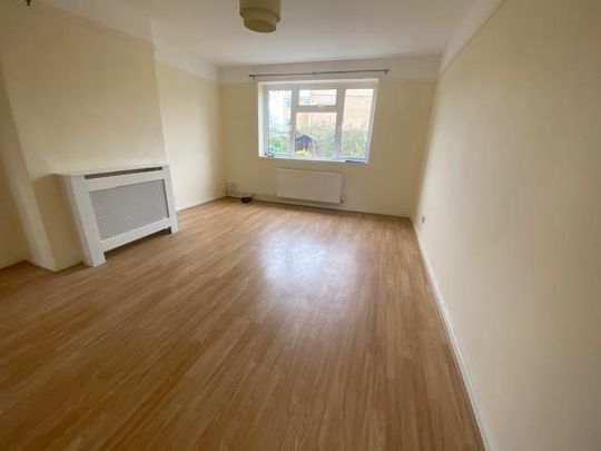 Arundel Road, Peterborough - Photo 1